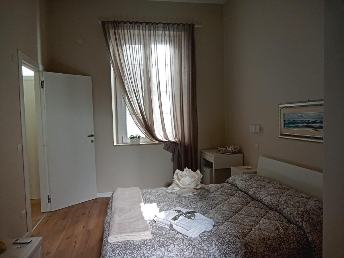 Room 369 Термолі Екстер'єр фото